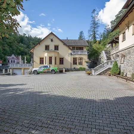 U Jelena Penzion Křivoklát