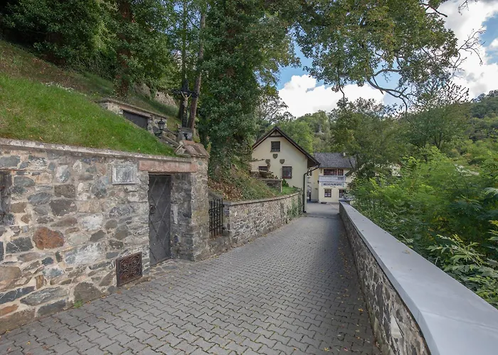 U Jelena Křivoklát